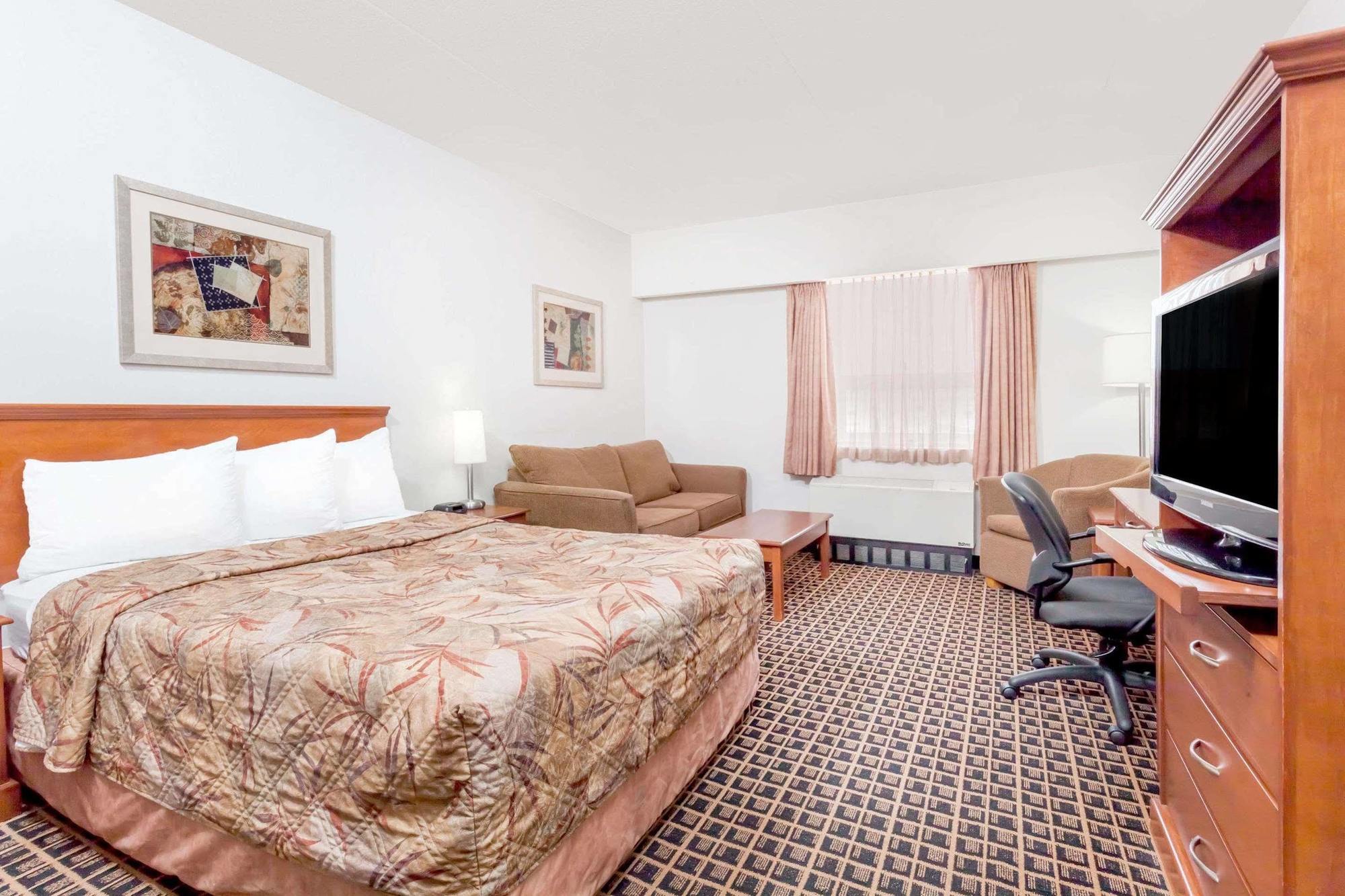 Ramada By Wyndham Yorkton Hotel Luaran gambar